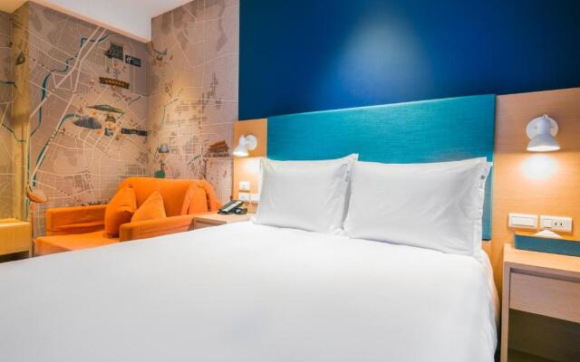 Holiday Inn Express Taichung Fengchia by IHG