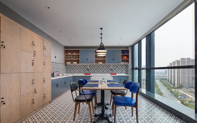 Hangzhou Future SciTech Tongpai Hotel