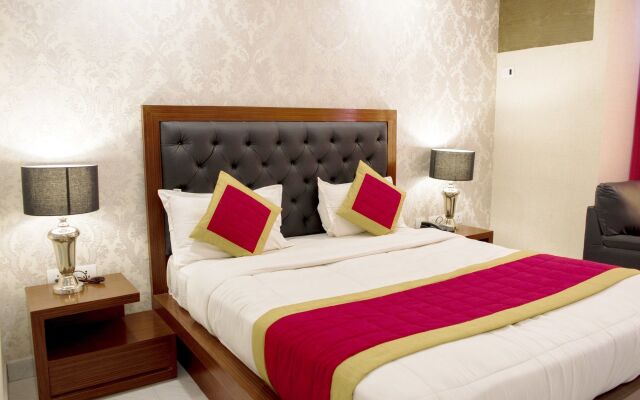 Fabhotel White Castle Sez