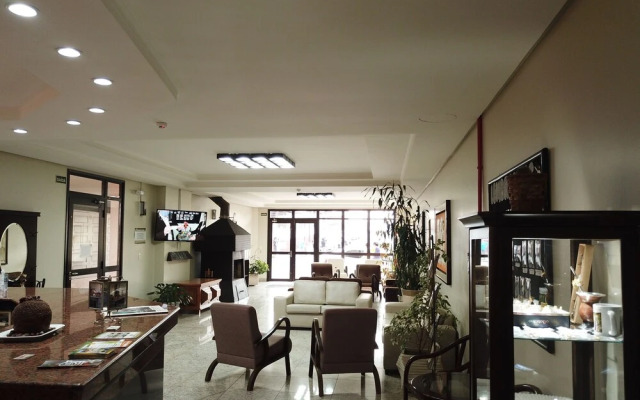 Center Hotel Cambará