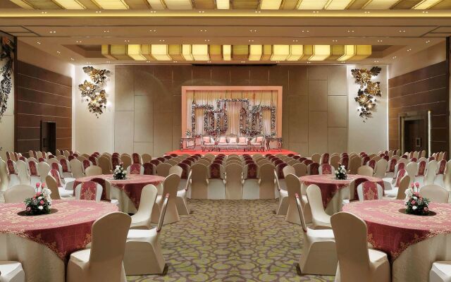 Grand Mercure Vadodara Surya Palace Hotel