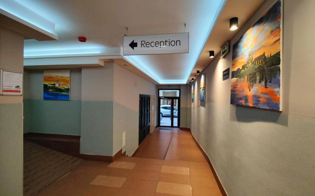 Corvin Plaza Apartments and Suites