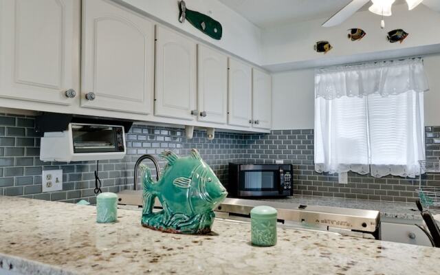 Runaway Bay 122 - 1715310