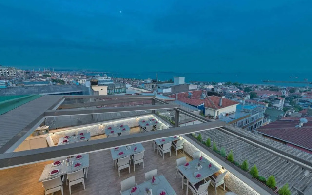 Selenay Hotel