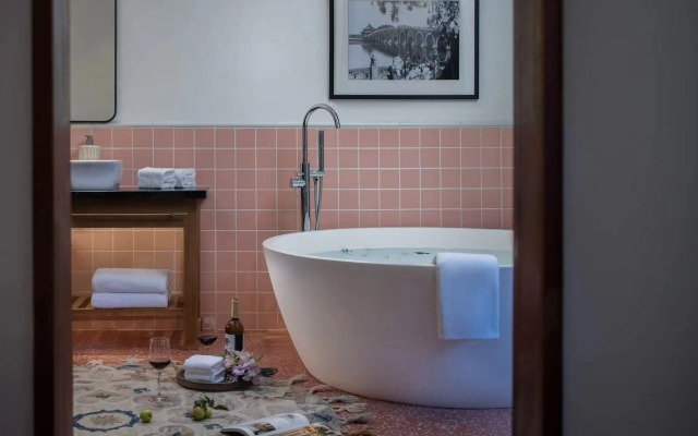 Peking Yard Boutique Hotel