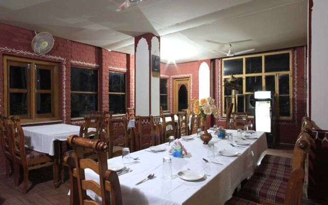 Hotel Teerth Palace