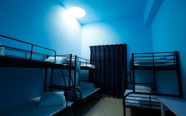 G‘night Youth Hostel
