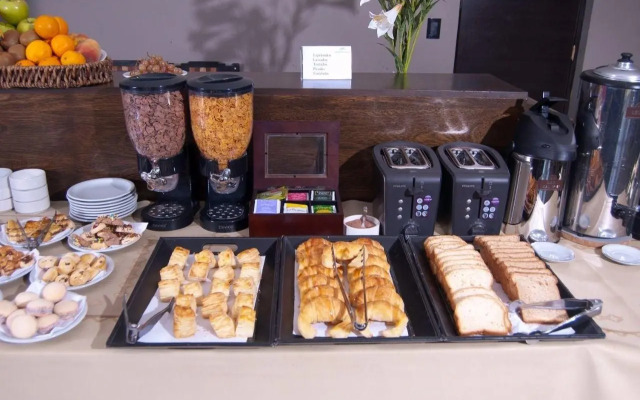 Altos De Merlo Suites