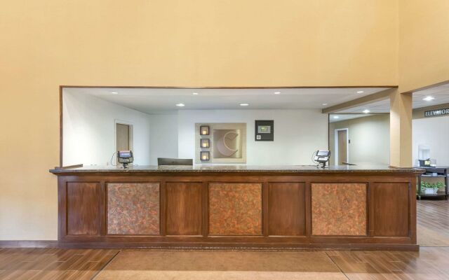 Comfort Inn & Suites Black River Falls I-94