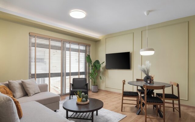 Aria Luxury Apartment