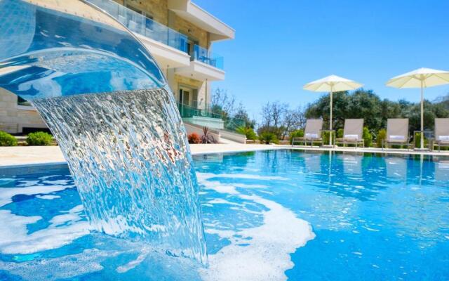 Supreme Luxury Suites