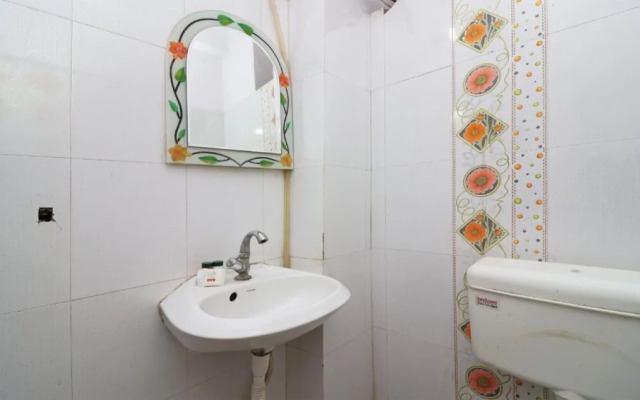 Shah Palace By OYO Rooms