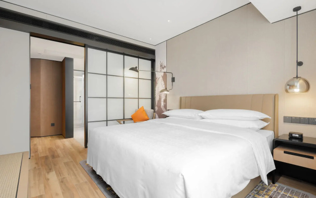 Sheraton Chengdu Lido Hotel