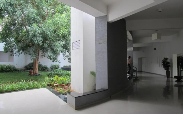 Zip by Spree Hotels at the Woodrose