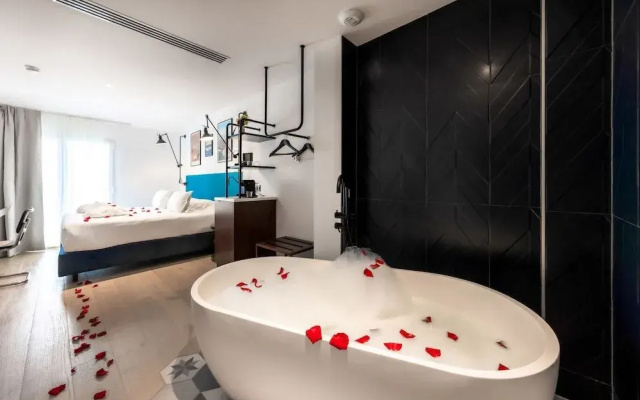 Victoria Boutique Hotel