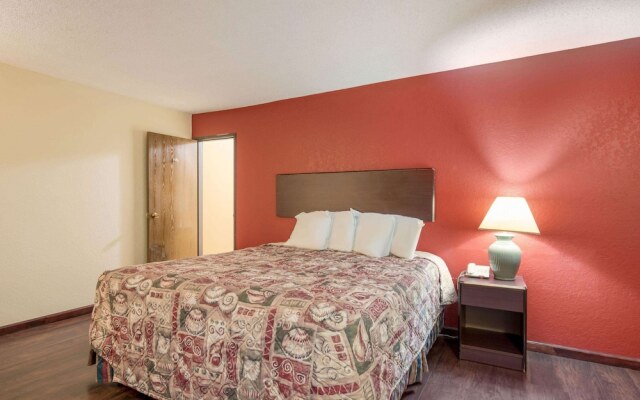 America's Best Inn - Benton