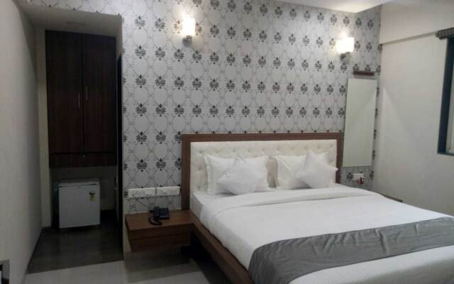 Hotel Vrushali Inn