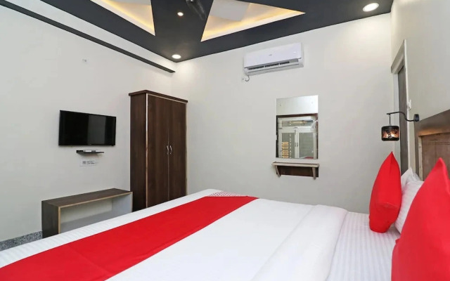 OYO 29423 03 Townhouse Inn