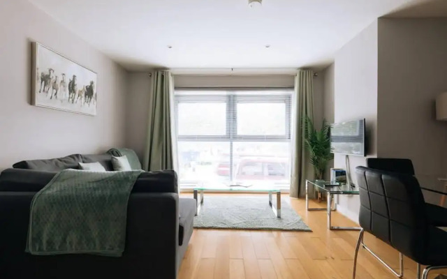 Contemporary 1BD Flat - Bristol City Centre!