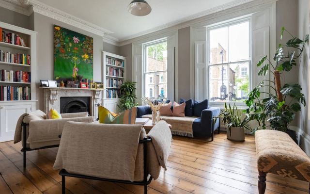 Englefield Road by Onefinestay