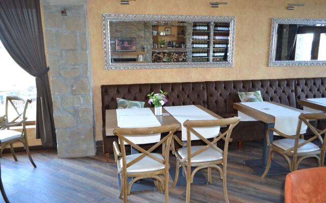 Garni Hotel Chicha - Winery Skrbic