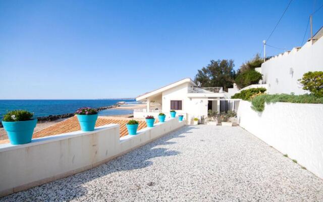 Apartment With one Bedroom in Piano di Trappeto, With Wonderful sea View, Furnished Terrace and Wifi