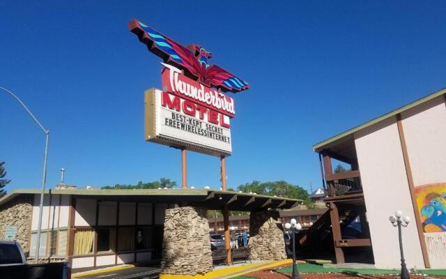 Thunderbird Motel