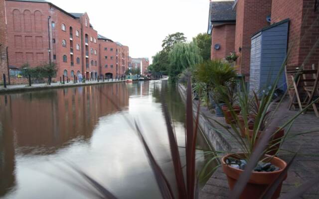 Canal House