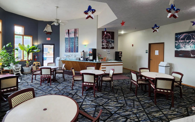 Econo Lodge Lakeshore