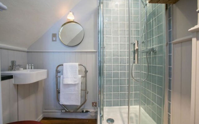 The Farmhouse at Mackworth