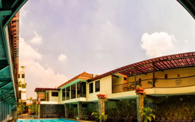 Grand Pasundan Convention Hotel