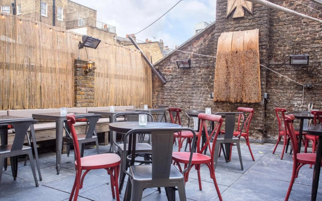 The Grafton Arms Pub & Rooms