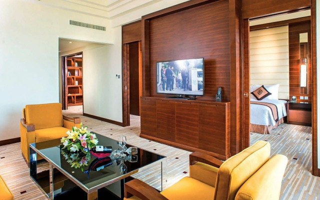 Royal Halong Hotel