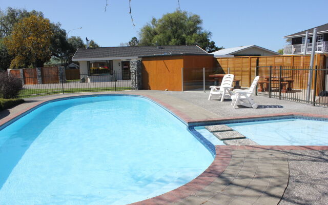 Cherylea Motel