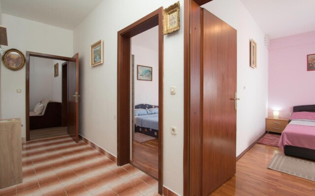 Amazing Apartment in Fazana With Wifi and 3 Bedrooms