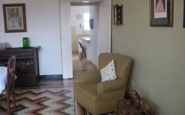 La Colina Hostal