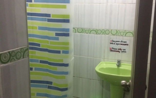 Explorers House - Hostel