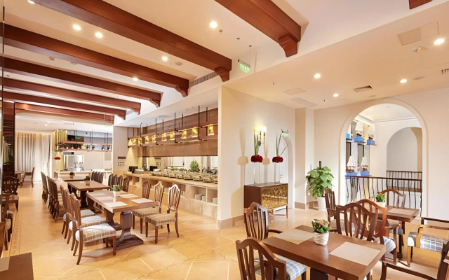 Beihai Yintan Qiaogang Passenger Terminal Park Inn by Radisson