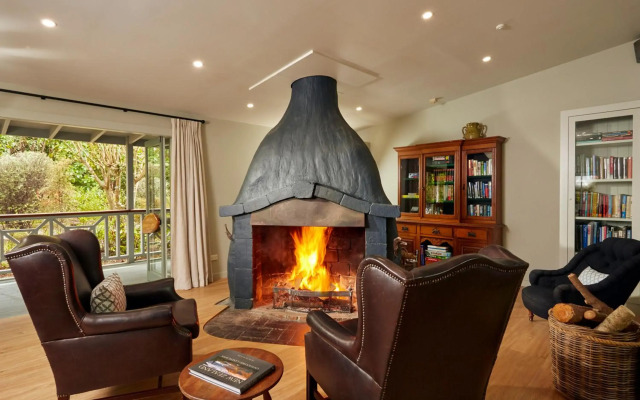 Awaroa Lodge