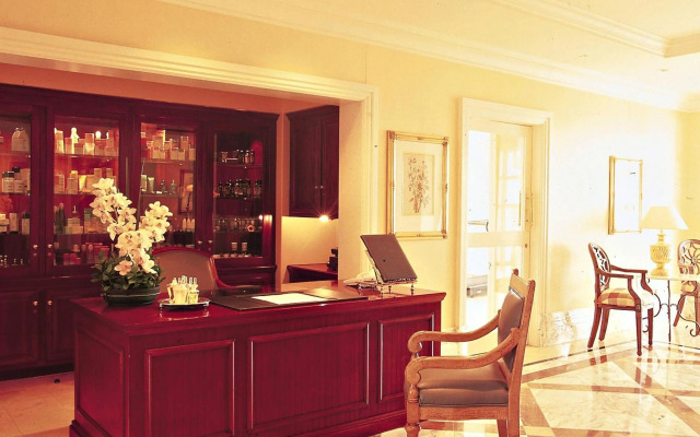 The Table Bay Hotel