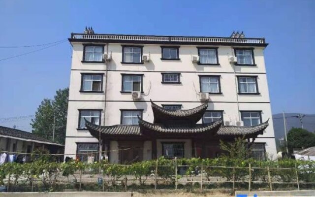 Jing County Zhenshan Mountain Villa