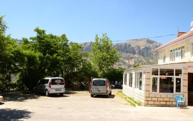 Karadut Pension Nemrut