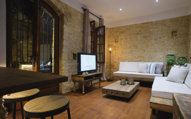 Serenity Boutique House