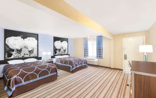 Super 8 by Wyndham Kingsville