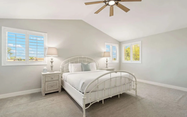 Red Mountain Retreat 5 BDR w/ Heated Pool!