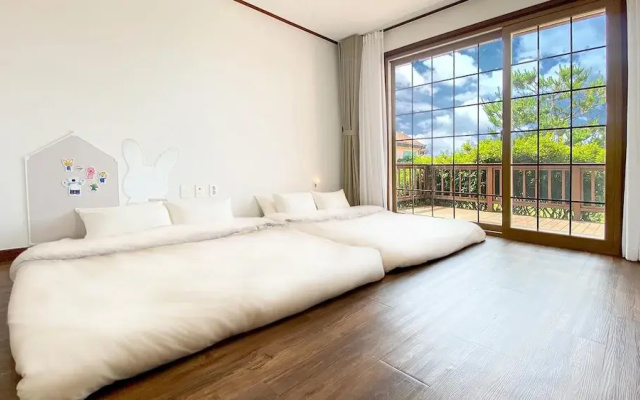 Jeju Sigan Yeohaeng Huyang Pension