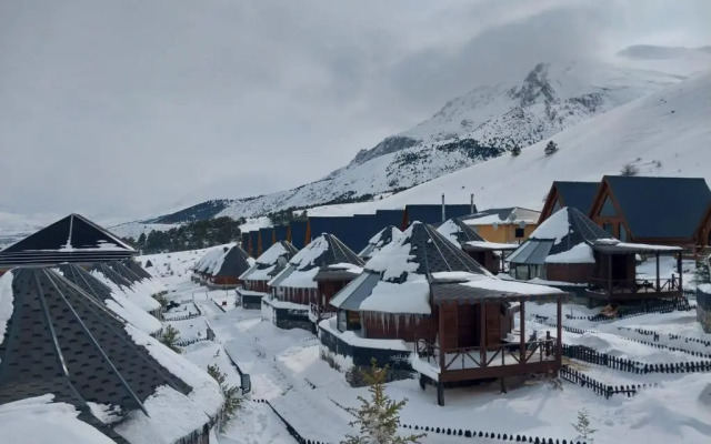 By Life Resorts Hotel