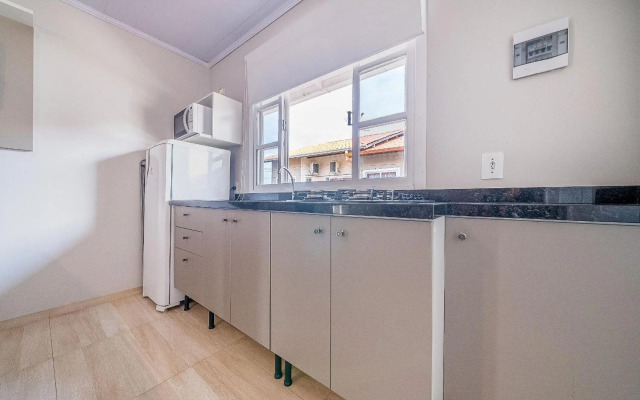 023 - Lindo Residencial com Piscina e Jacuzzi em Bombas