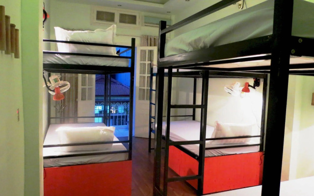 Hanoi Massive Hostel