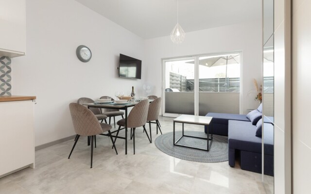 Lake House Sosnowy Las Mielno by Renters